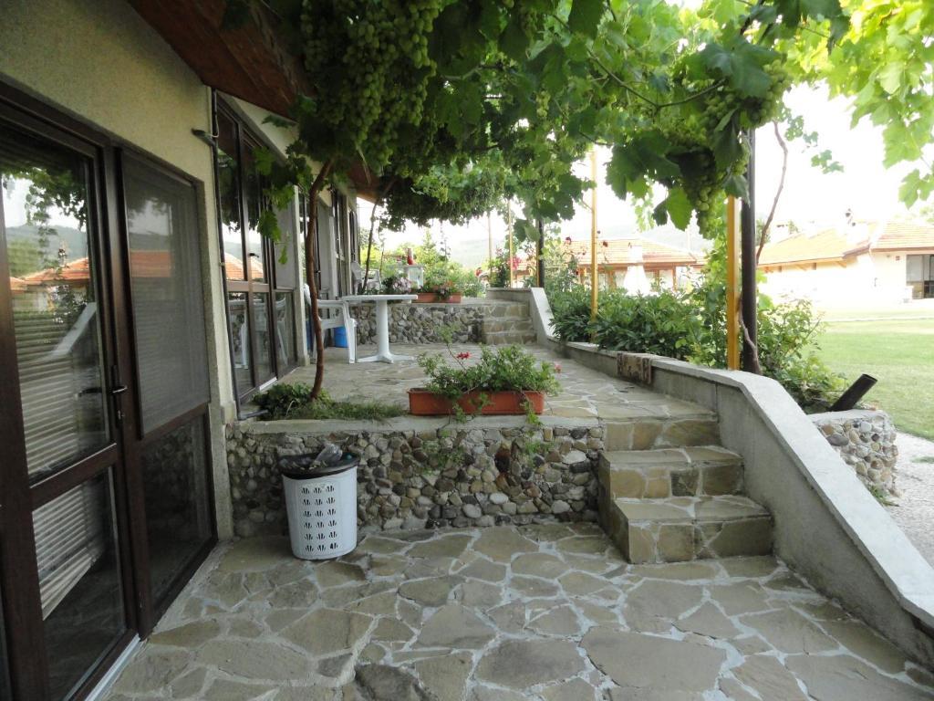 Family Hotel Belvedere Dŭlgopol Rum bild
